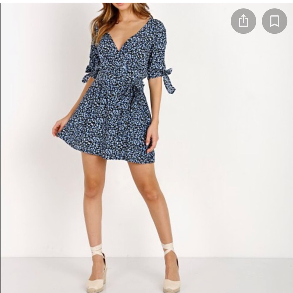 Faithfull the Brand Oslo dress in blue floral m/6